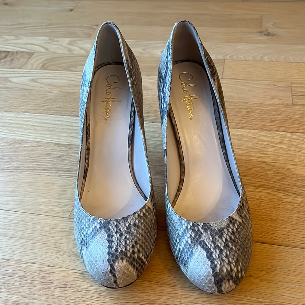 Cole Haan NikeAir Snake Print Pump Size 8.5B